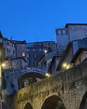 Artist Apartment Centro Storico بيرودجا المظهر الخارجي الصورة
